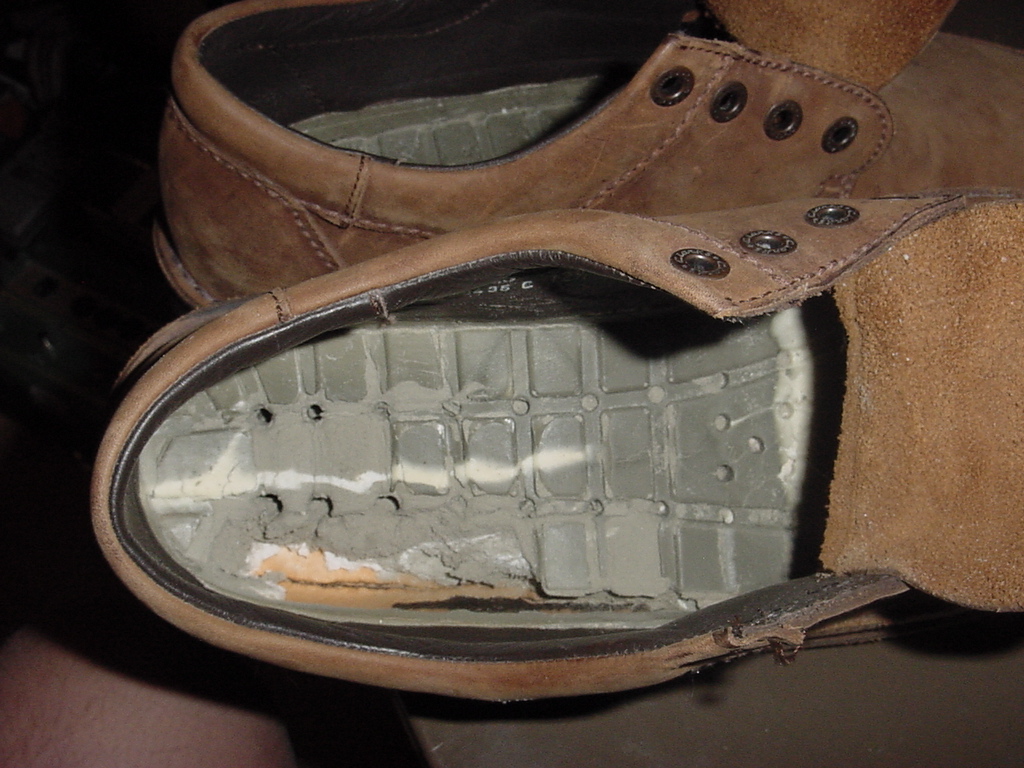 clarks rubber sole shoes